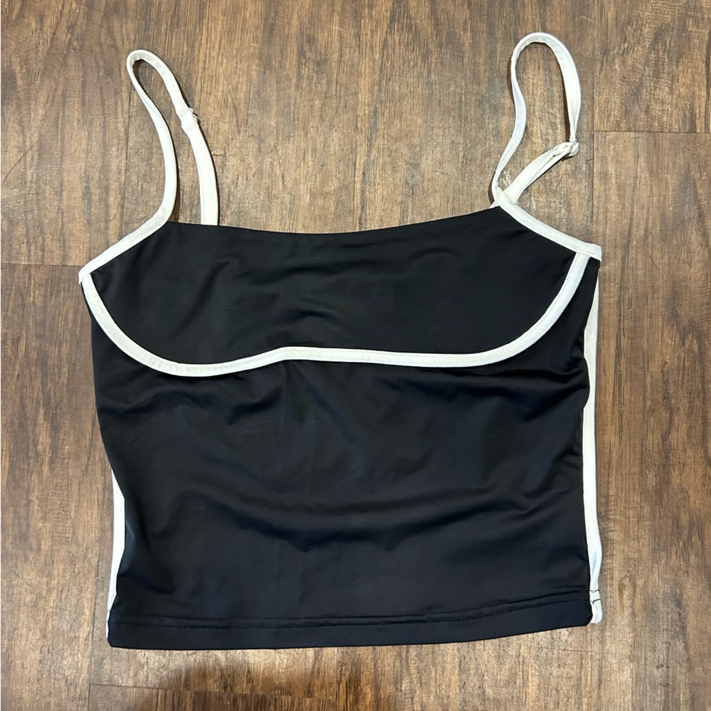 Princess Polly maidenwell contrast top